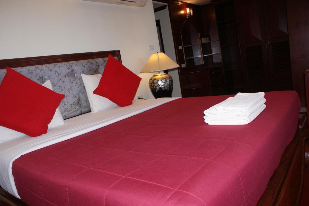 Prince Edouard Apartments & Resort Sha Extra Plus Patong Buitenkant foto
