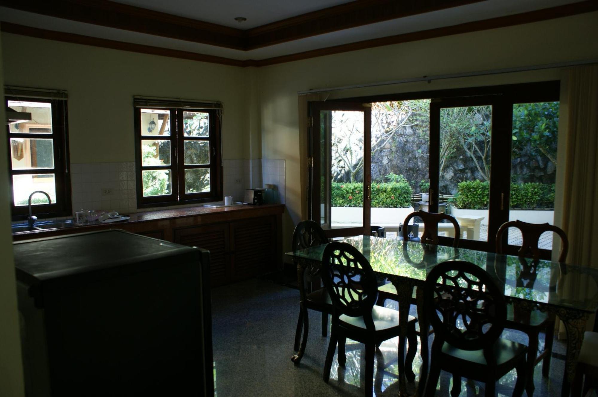 Prince Edouard Apartments & Resort Sha Extra Plus Patong Buitenkant foto