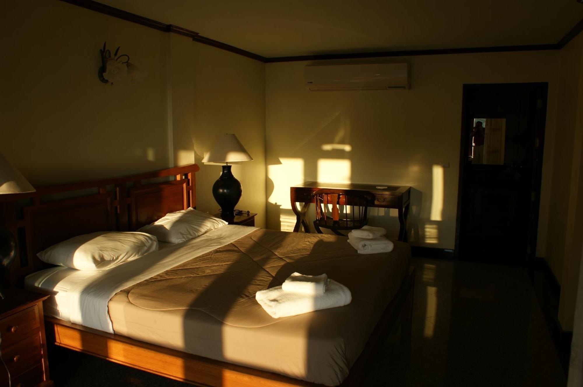 Prince Edouard Apartments & Resort Sha Extra Plus Patong Kamer foto