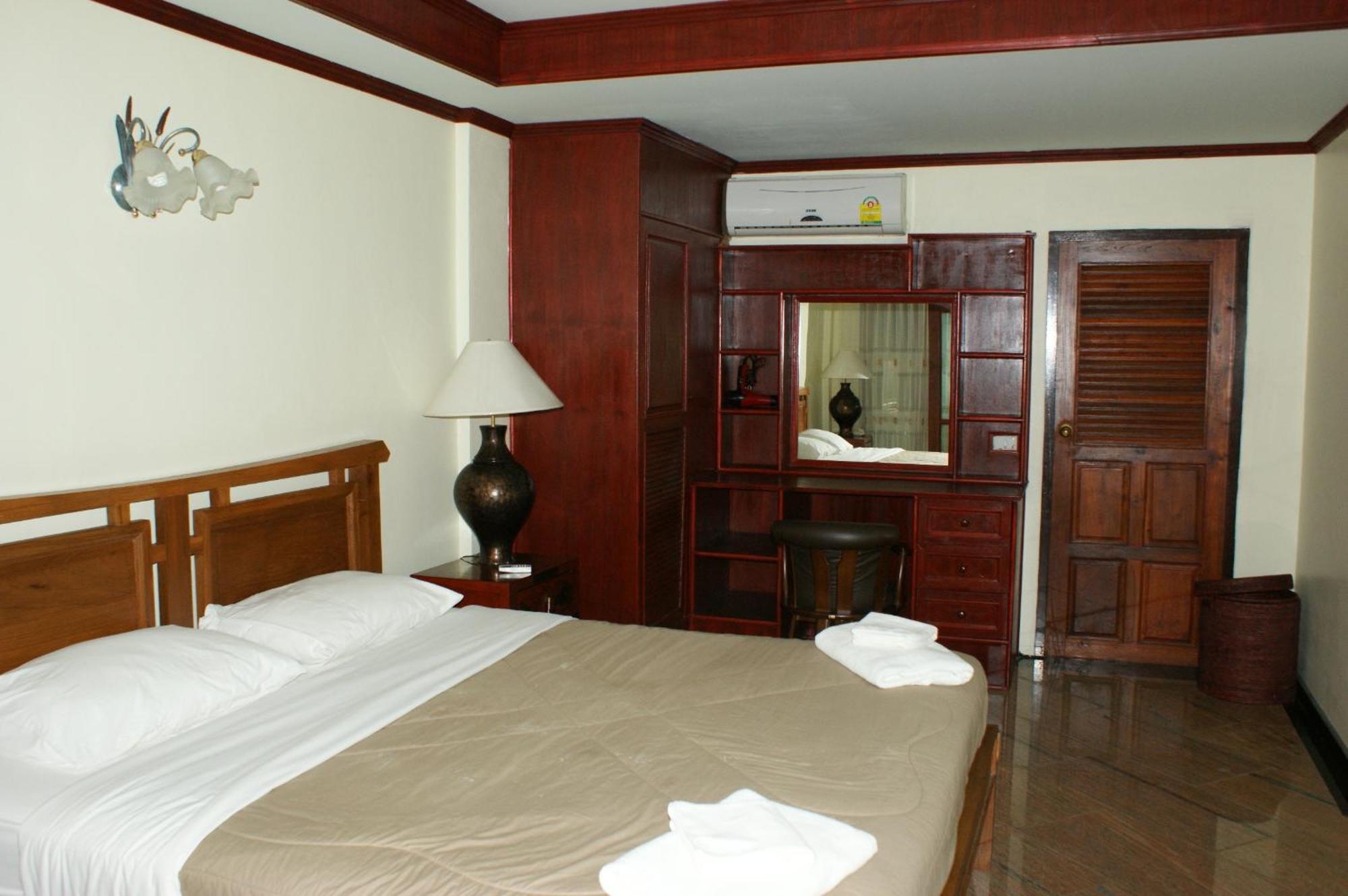 Prince Edouard Apartments & Resort Sha Extra Plus Patong Kamer foto